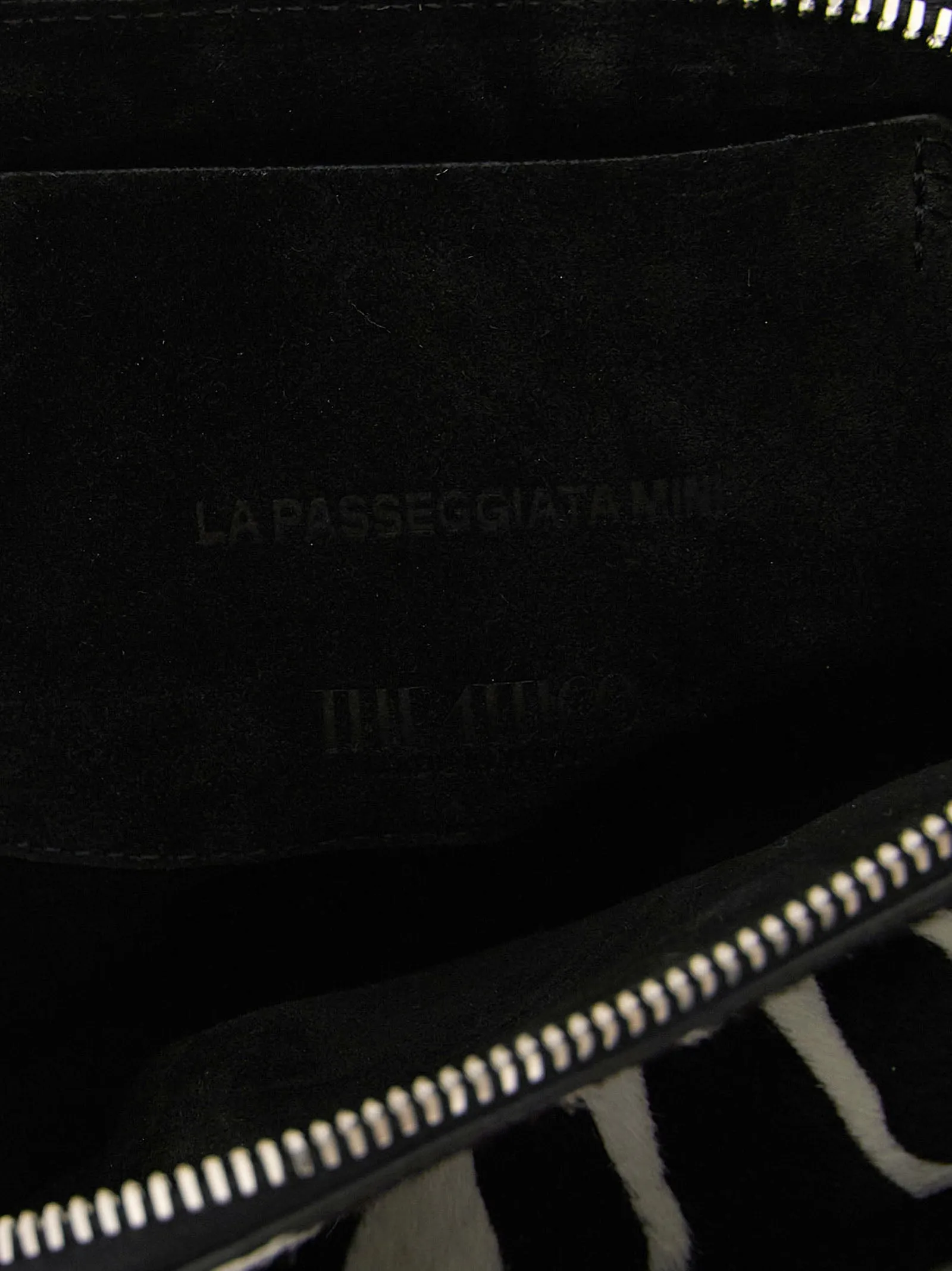 La Passeggiata Mini Hand Bags White/Black sold by Wanan Luxury product image thumbnail 4