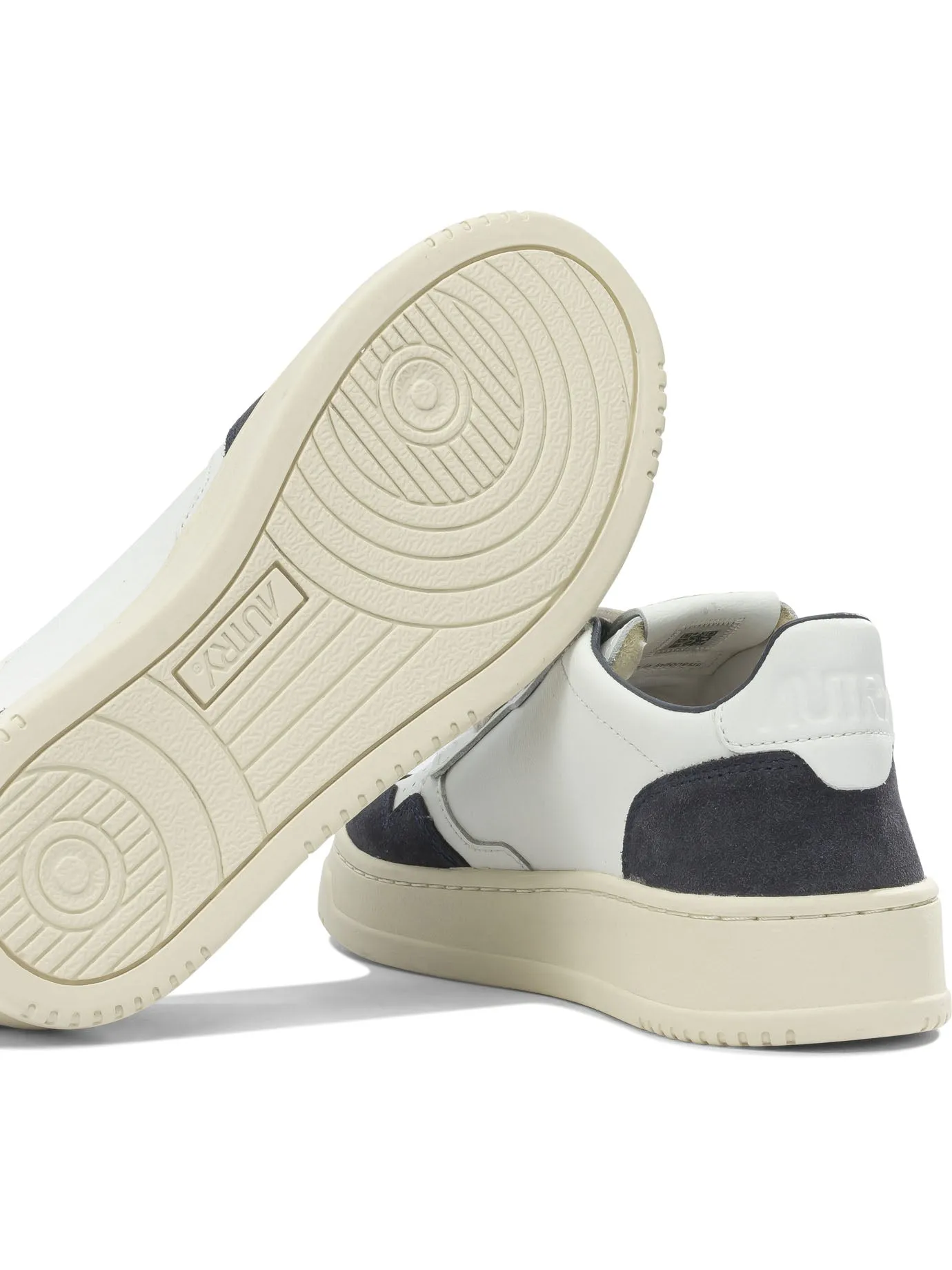 Medalist Low Sneakers & Slip-On Blue sold by Wanan Luxury product image thumbnail 5
