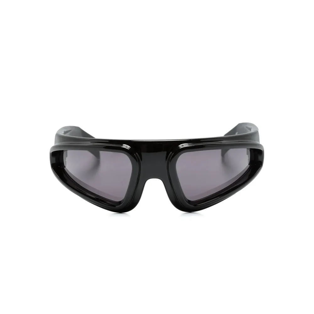 Eyewears Black sold by Wanan Luxury