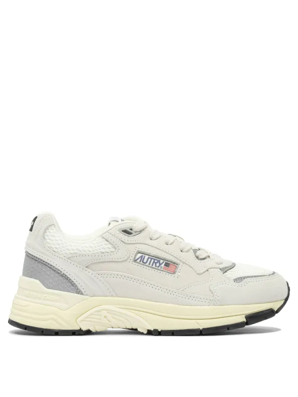 Hyperway Low Wom Suede/Mesh Wht/Silv Sneakers & Slip-On Grey made by Autry