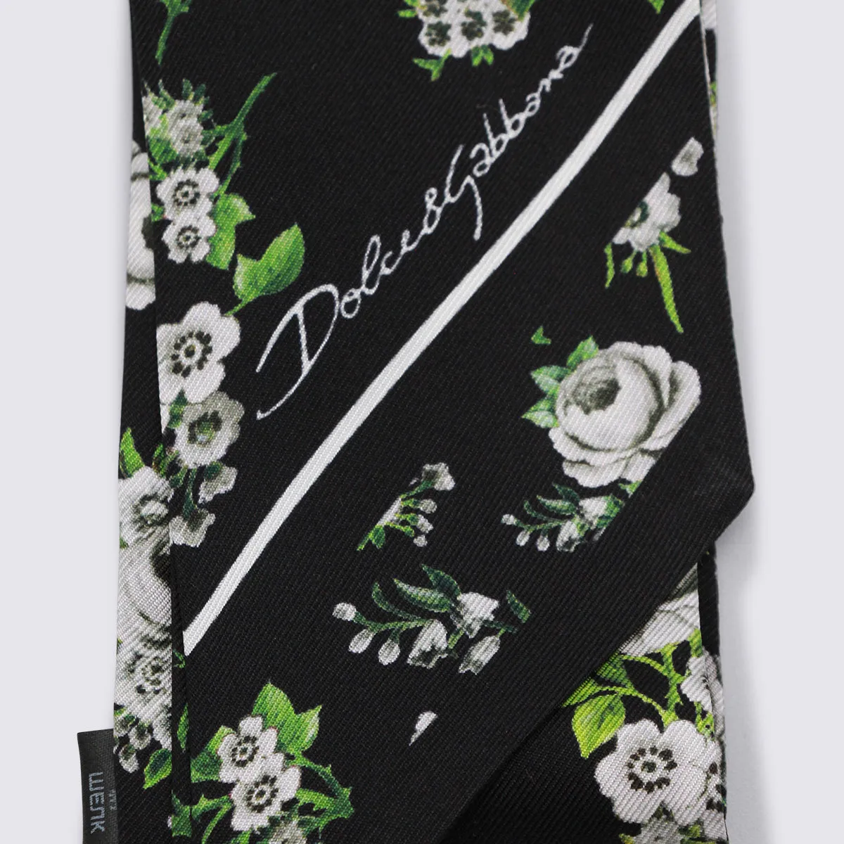 Scarfs Bouquet Fiore F.Nero sold by Wanan Luxury product image thumbnail 2