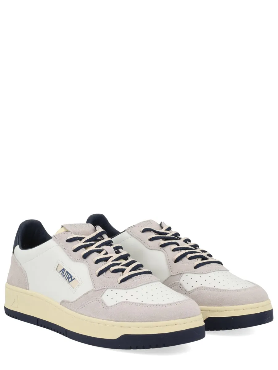 "Medalist Low" Sneaker sold by Wanan Luxury product image thumbnail 2