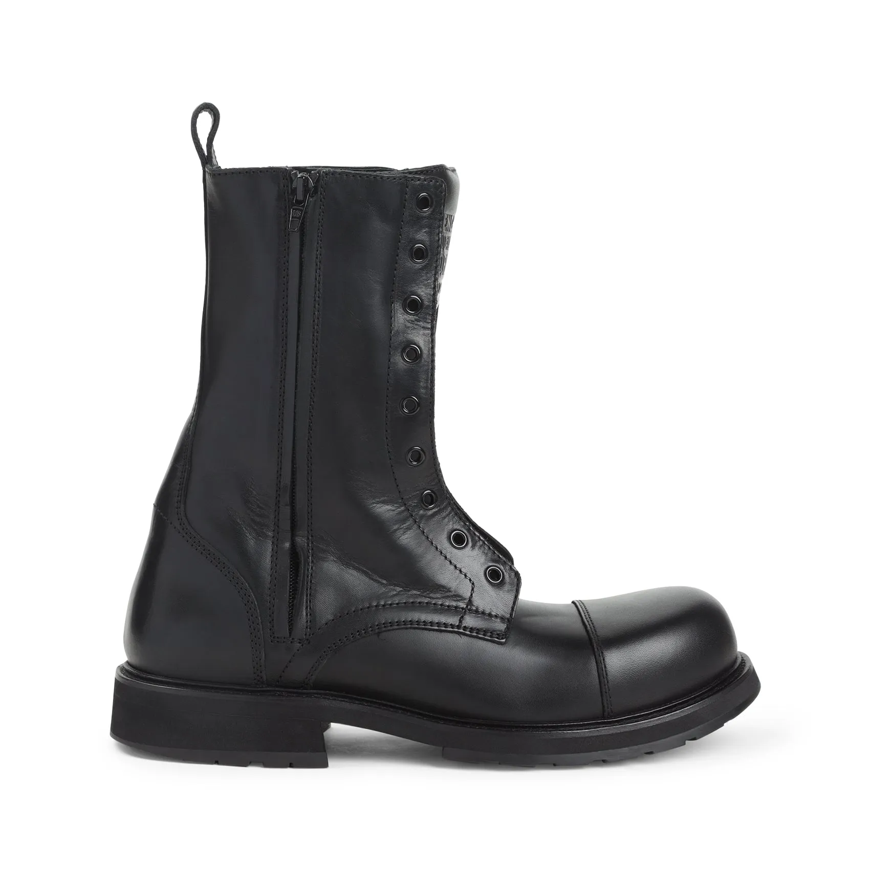Boots Black sold by Wanan Luxury