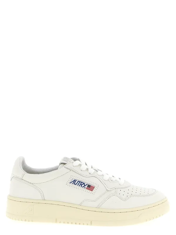 Medalist Low Sneakers White made by Autry