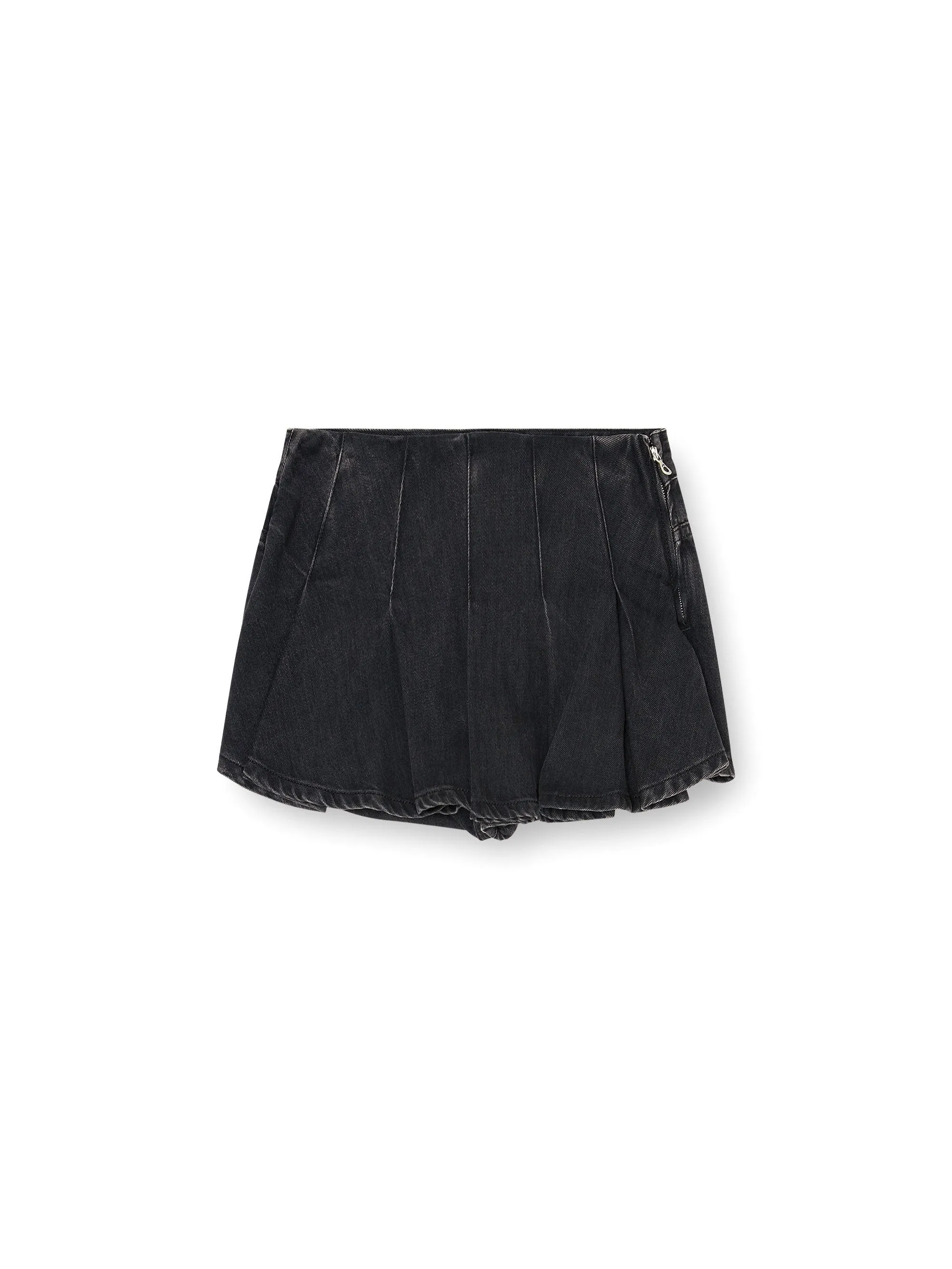 De-Rox Pleated Denim Shorts sold by Wanan Luxury