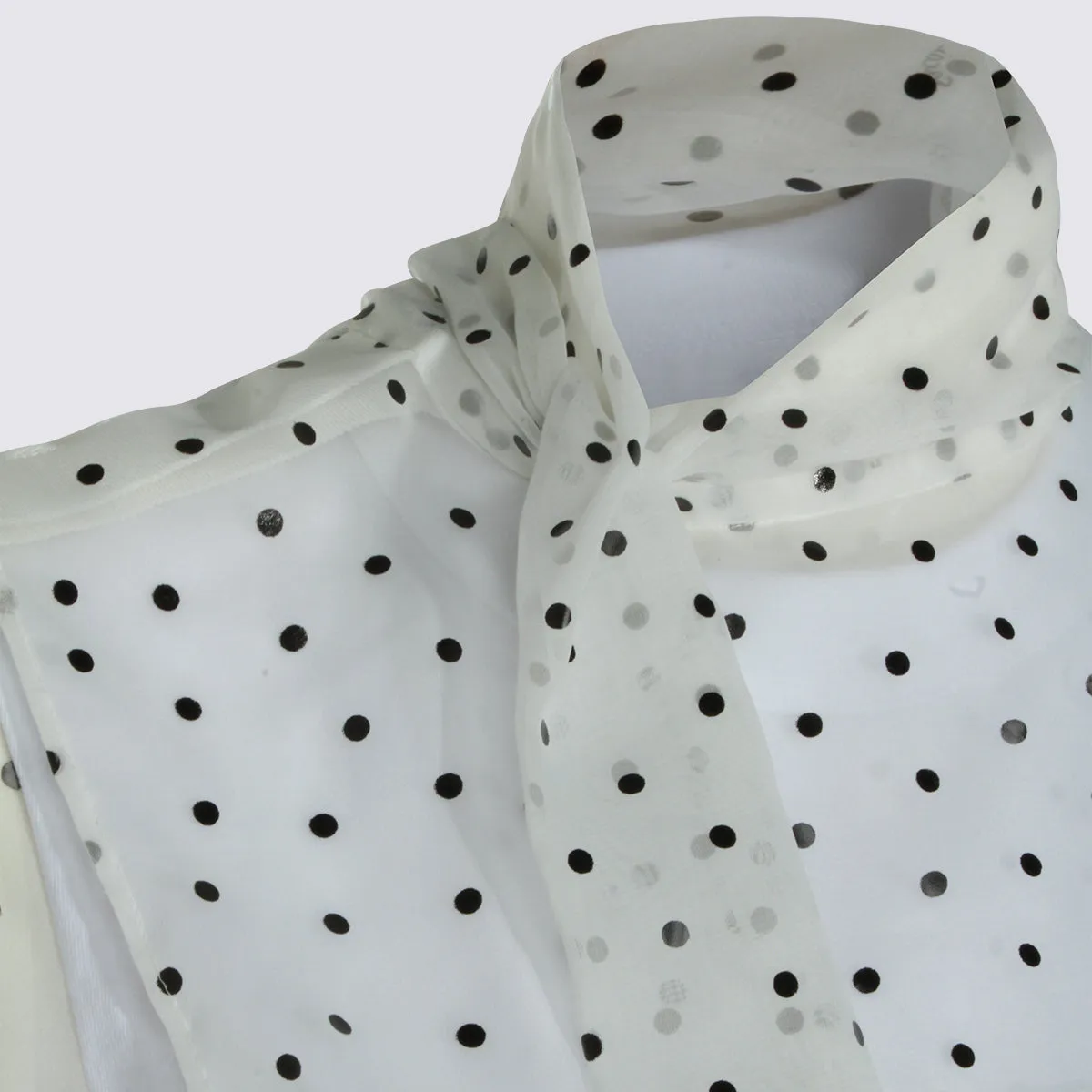 T-Shirts And Polos White sold by Wanan Luxury product image thumbnail 5
