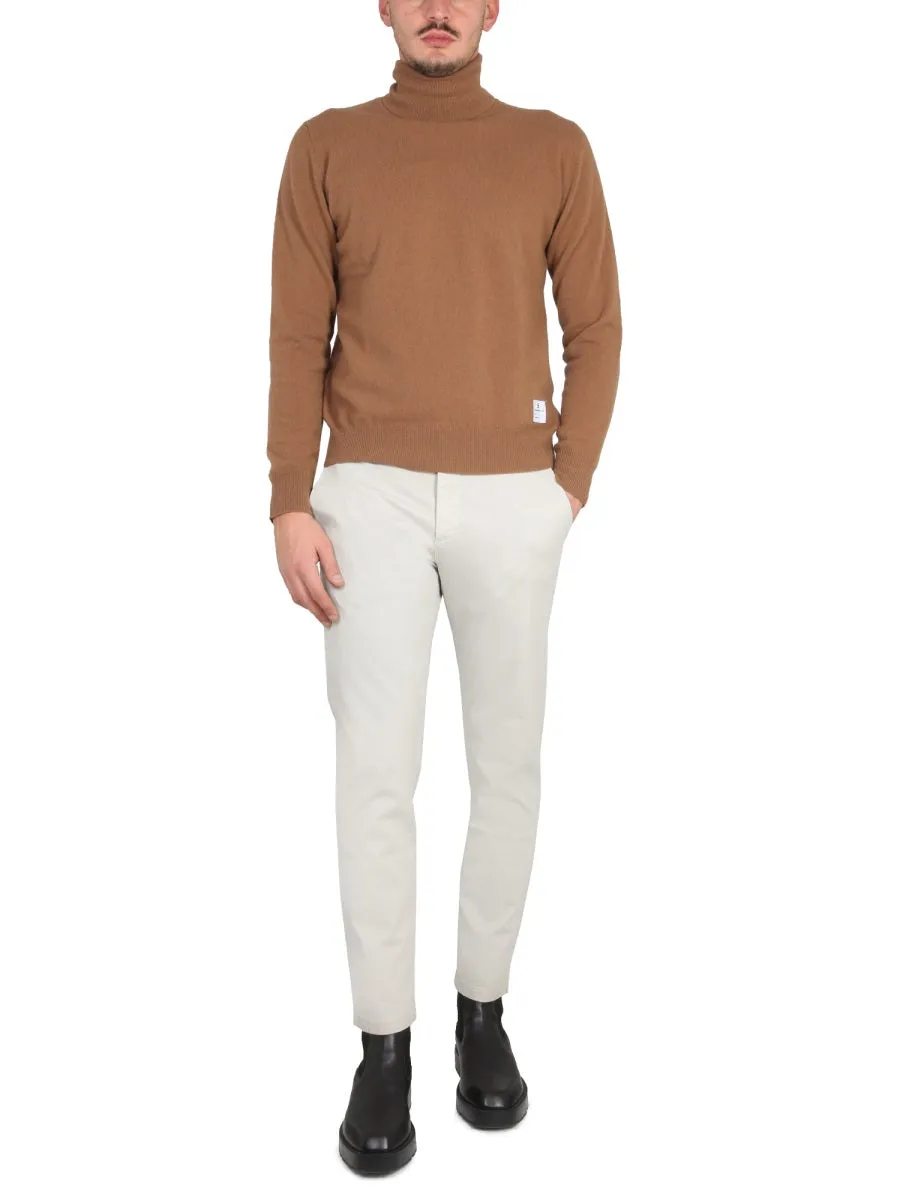 Pants With Logo Patch sold by Wanan Luxury product image thumbnail 2