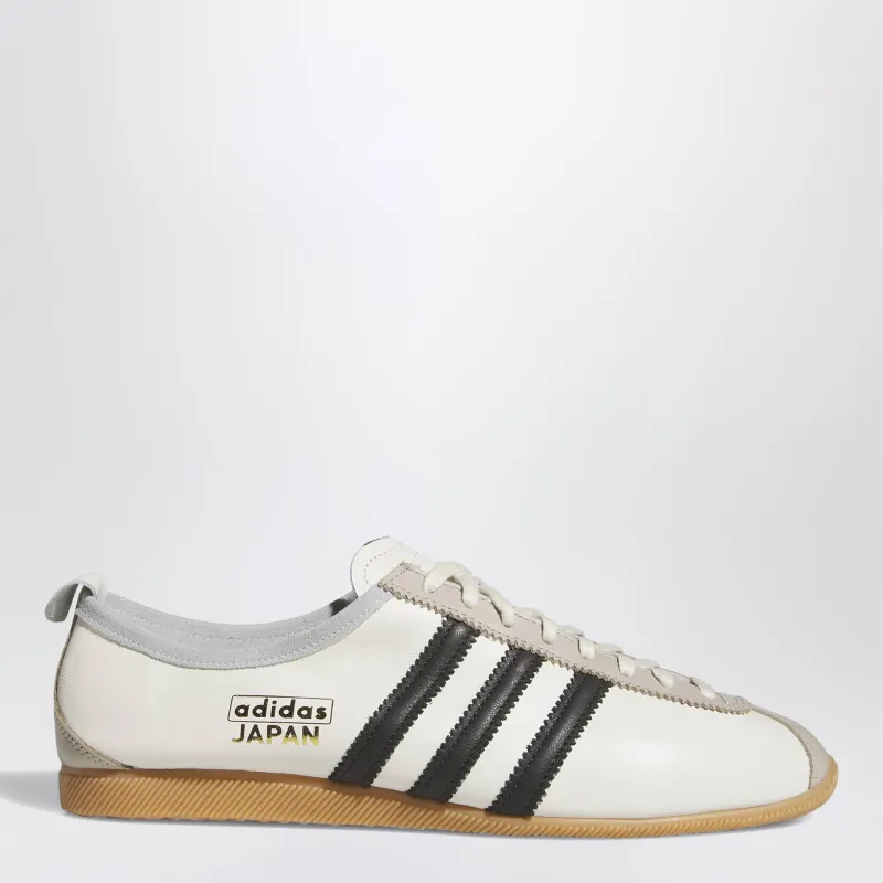 Sneaker Japan Off White/Core Black/Wonder Beige made by Adidas