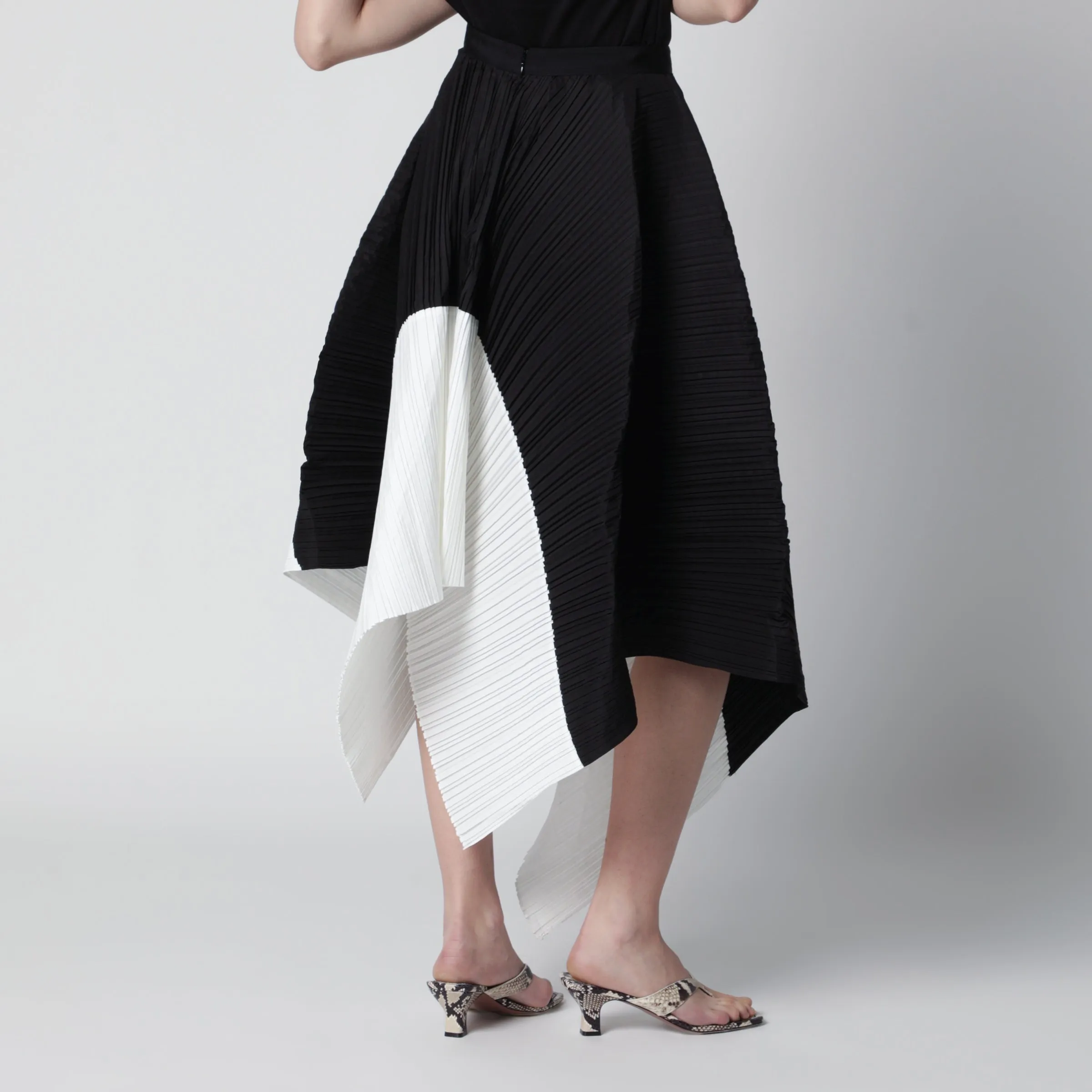 Asymmetric Pleated Black Skirt sold by Wanan Luxury product image thumbnail 2