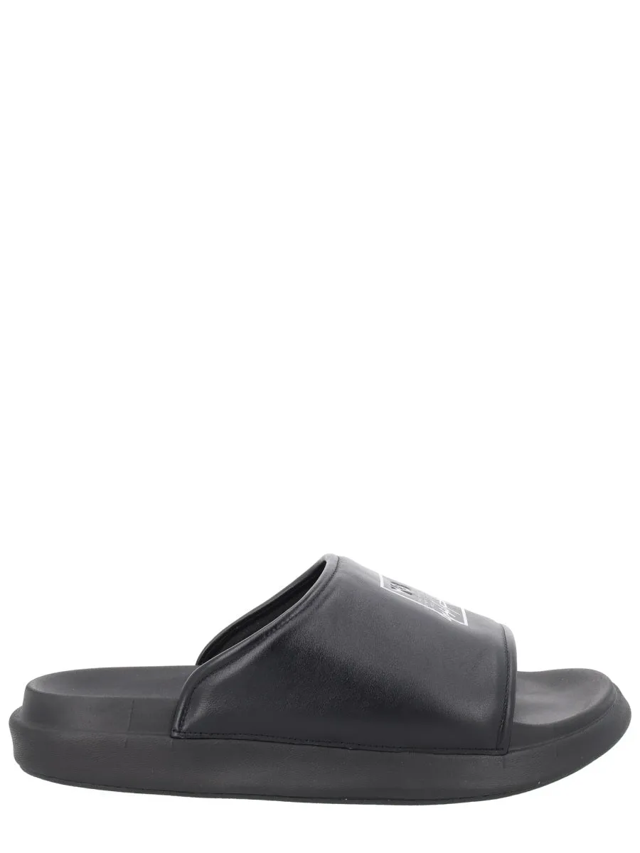 Slide Con Logo sold by Wanan Luxury