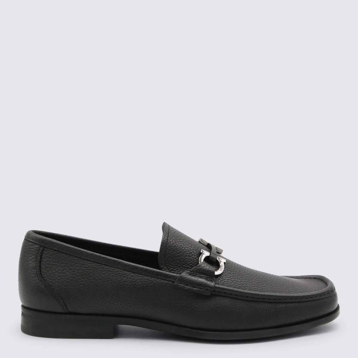 Flat Shoes Nero || Nero sold by Wanan Luxury
