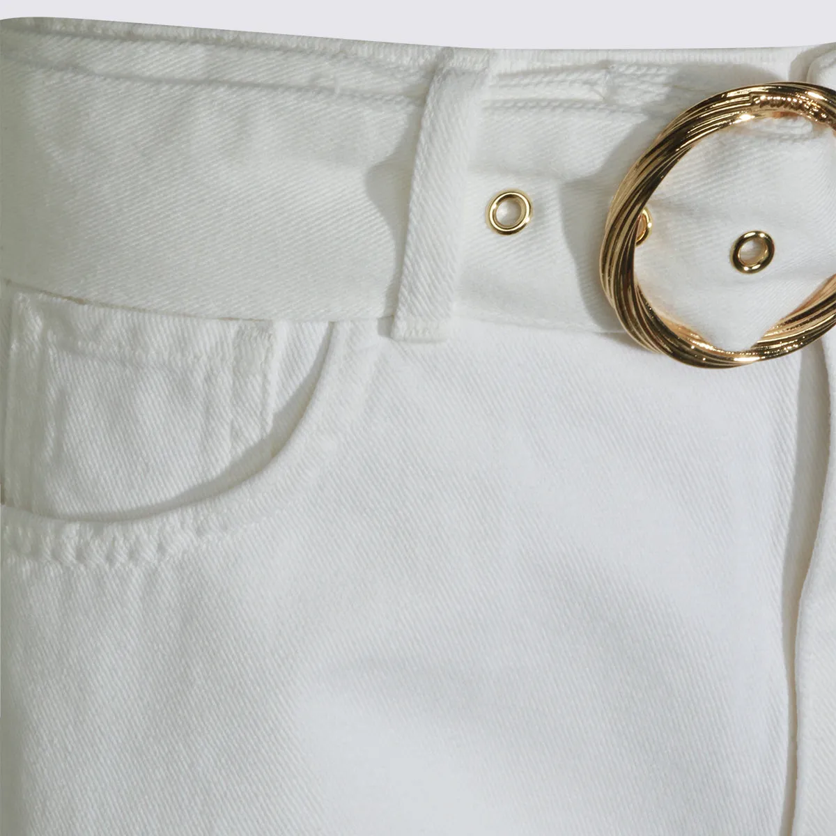 Shorts Neve sold by Wanan Luxury product image thumbnail 3