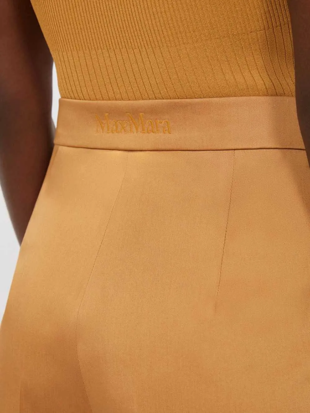 Stretch Cotton Satin Shorts - Earth sold by Wanan Luxury product image thumbnail 4