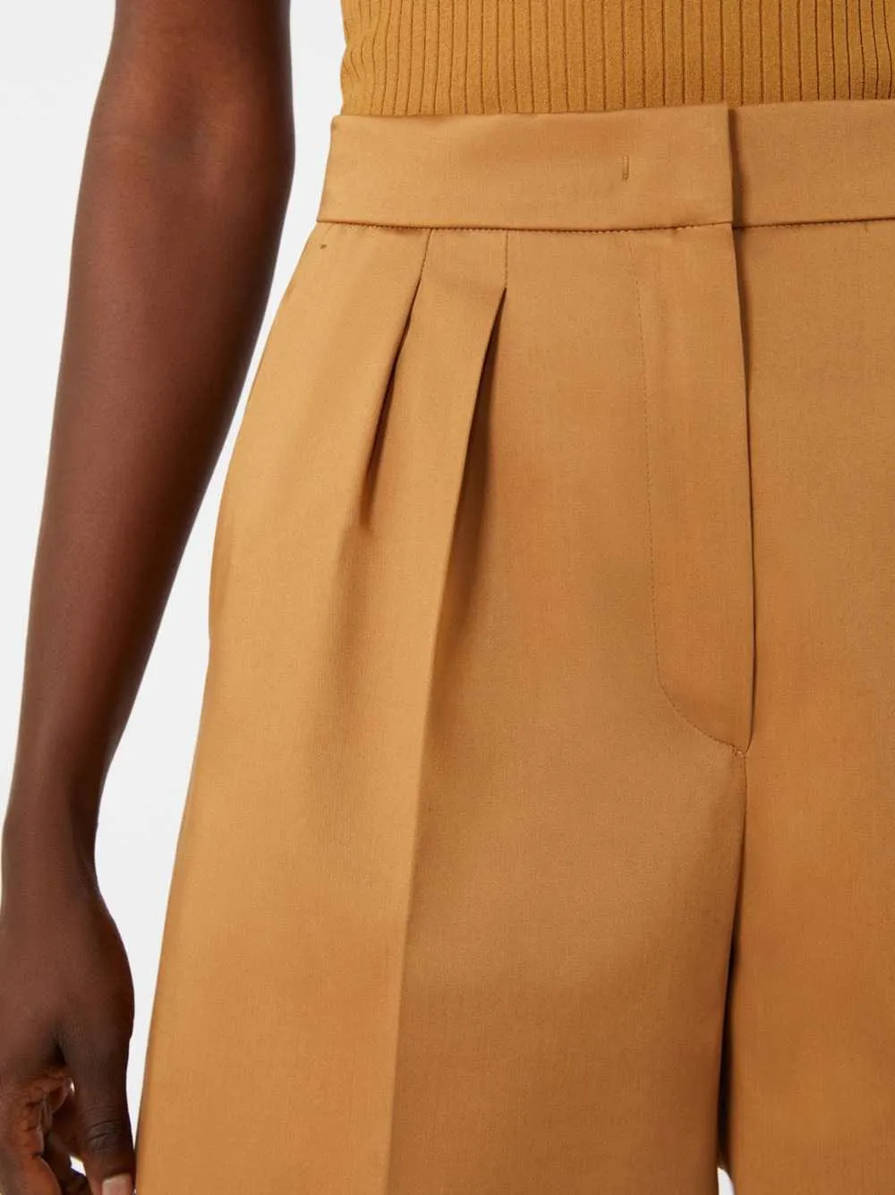 Stretch Cotton Satin Shorts - Earth sold by Wanan Luxury product image thumbnail 5