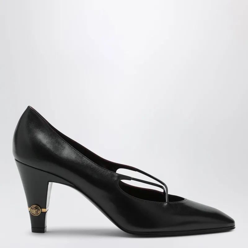 Giulietta Pumps In Black Leather made by Versace