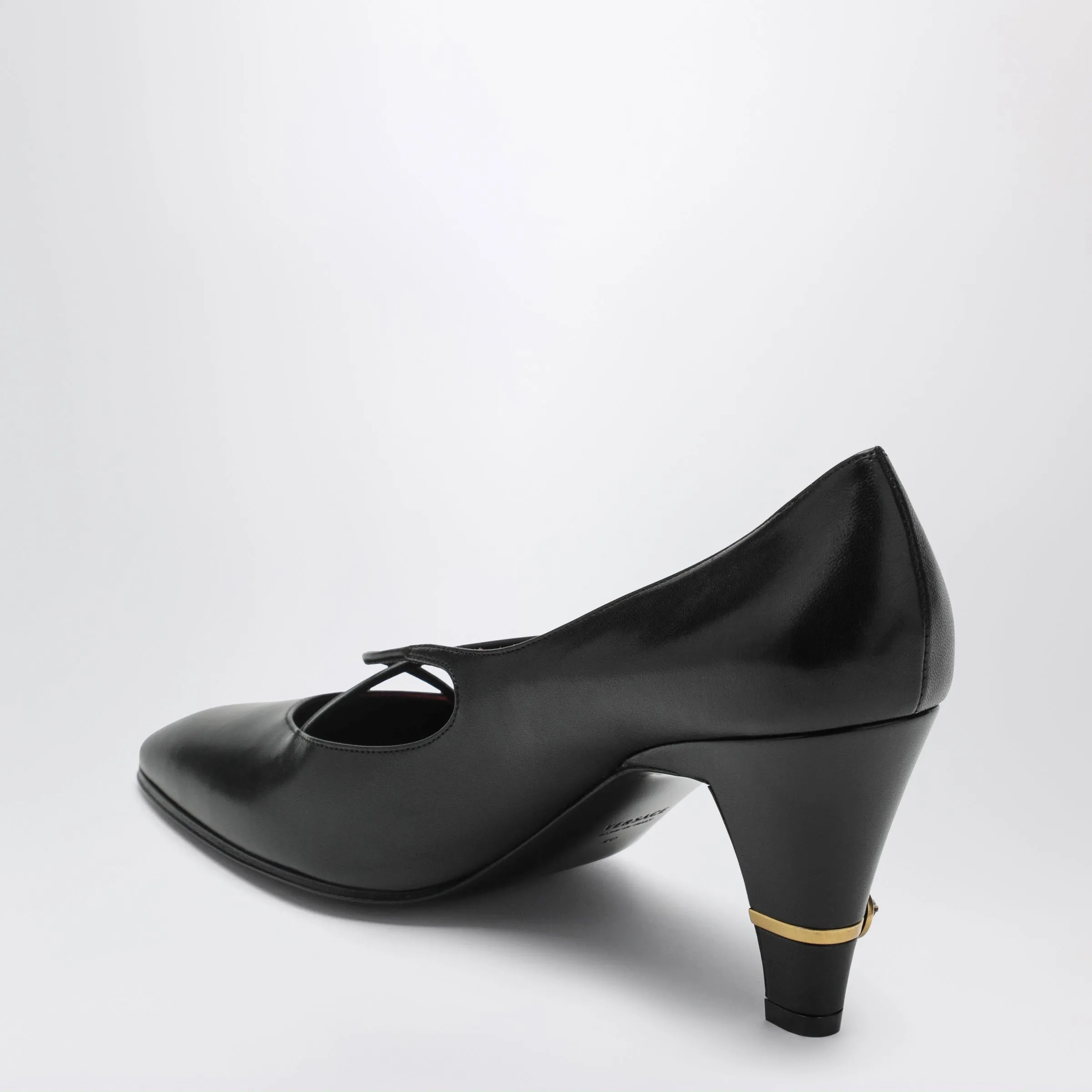 Giulietta Pumps In Black Leather sold by Wanan Luxury product image thumbnail 2