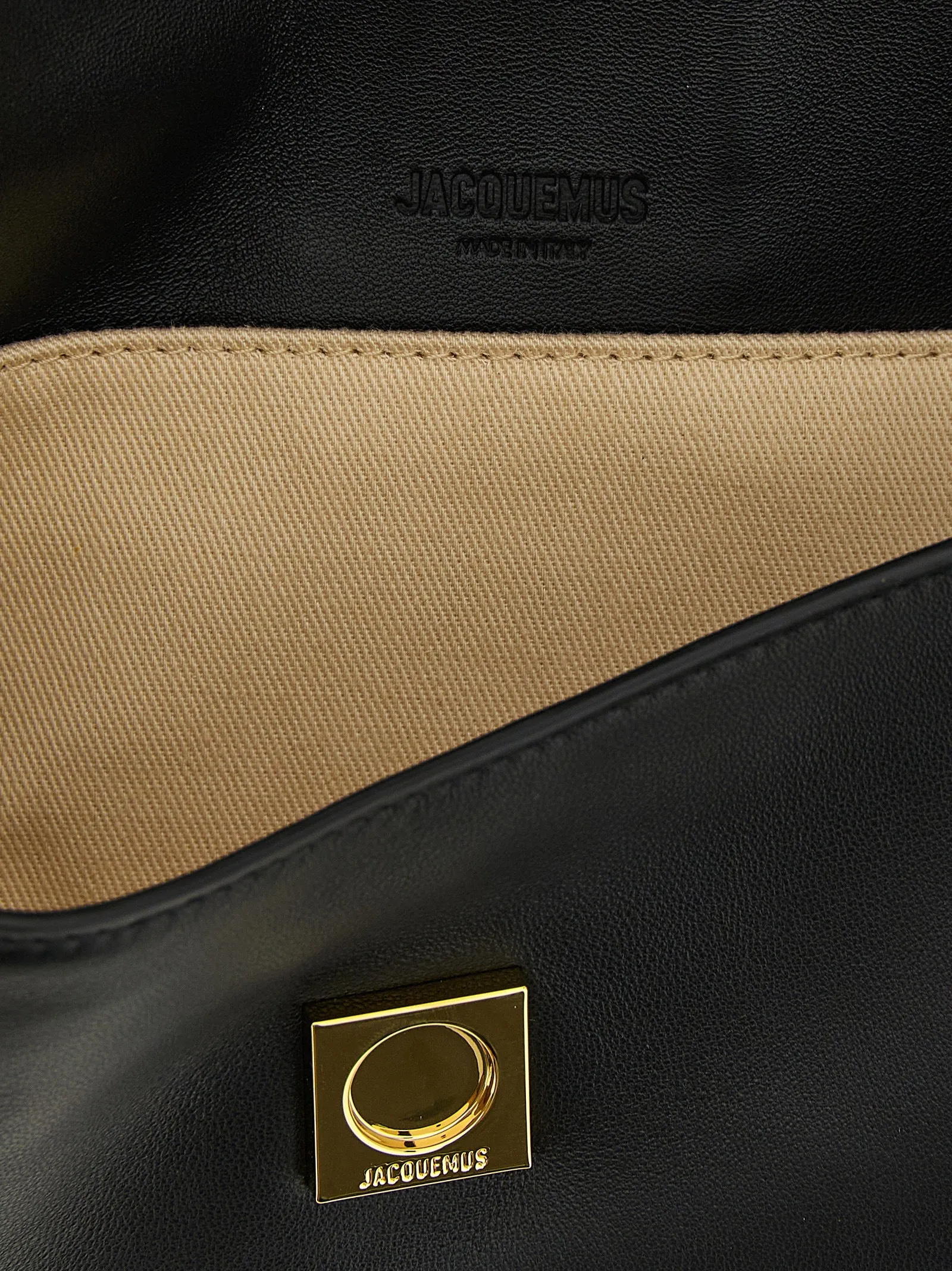 Le Bambino ChaîNe Shoulder Bags Black sold by Wanan Luxury product image thumbnail 4