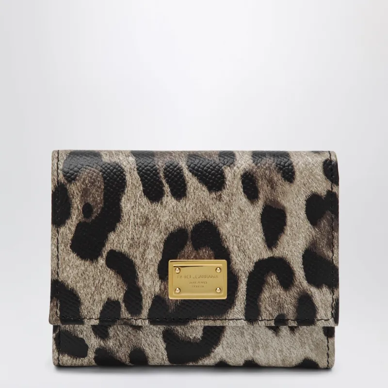 Dauphine Calfskin Wallet With Leopard Print made by Dolce & Gabanna