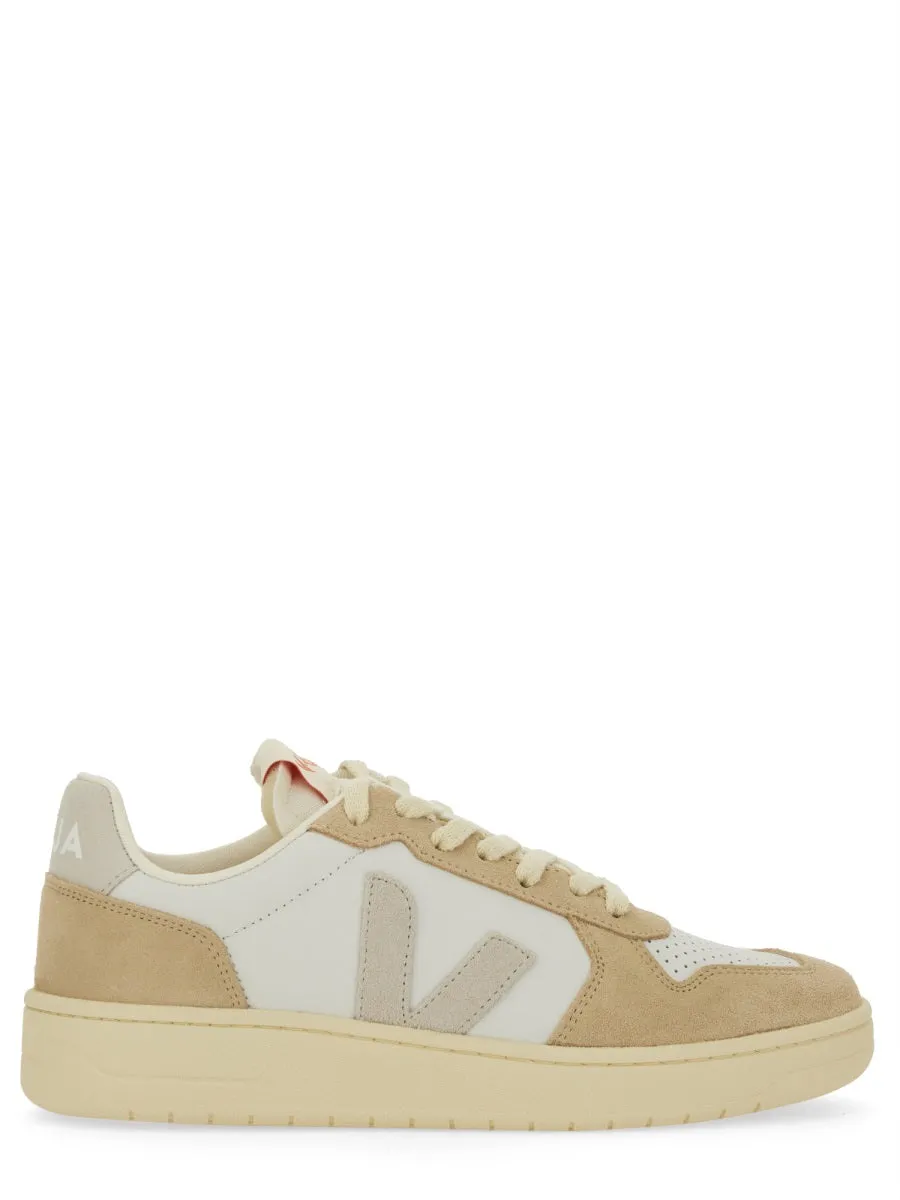 Sneaker "V-82" sold by Wanan Luxury
