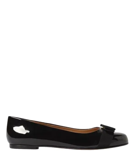 Flat Shoes Blacks And Greys sold by Wanan Luxury