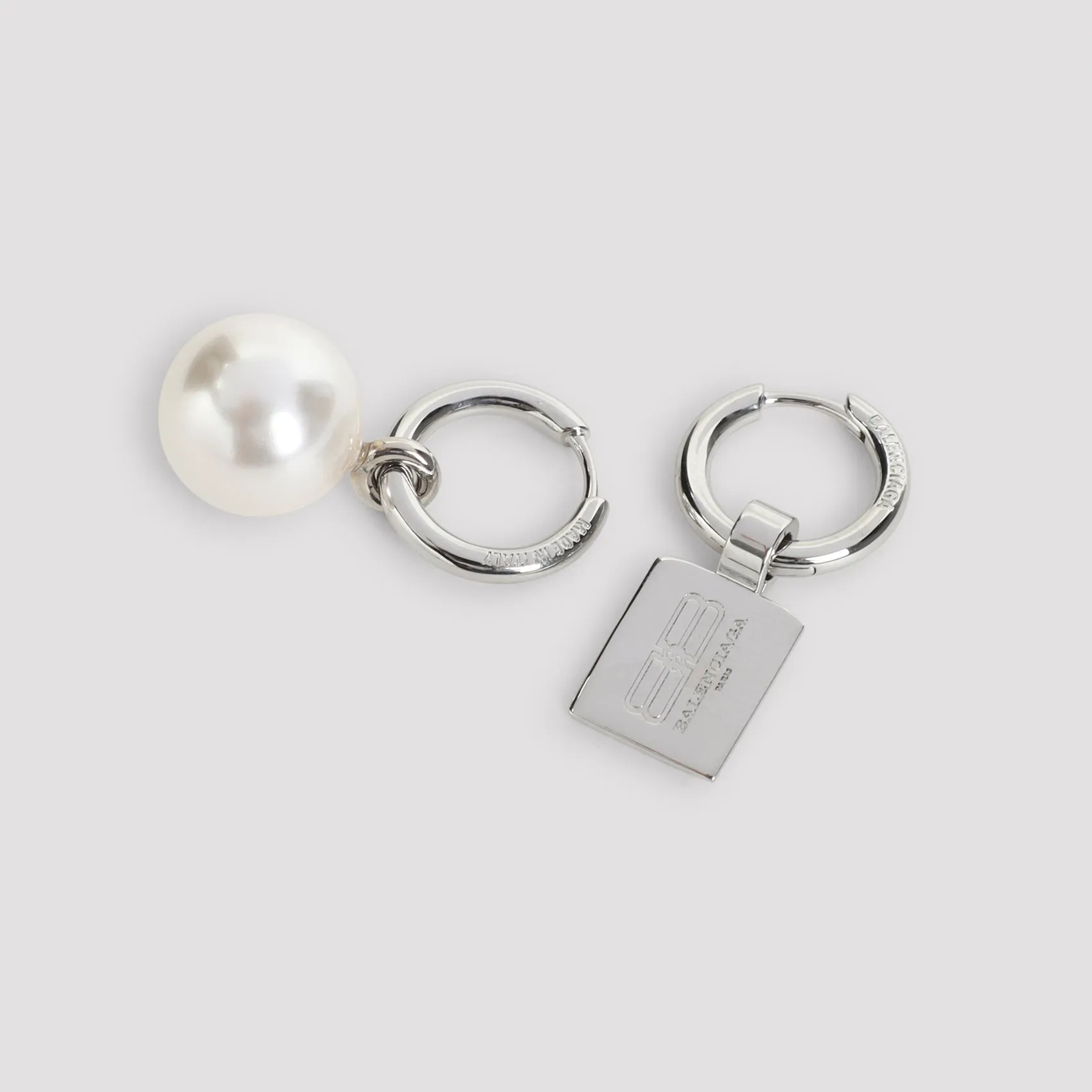 Earrings Metallic sold by Wanan Luxury product image thumbnail 4