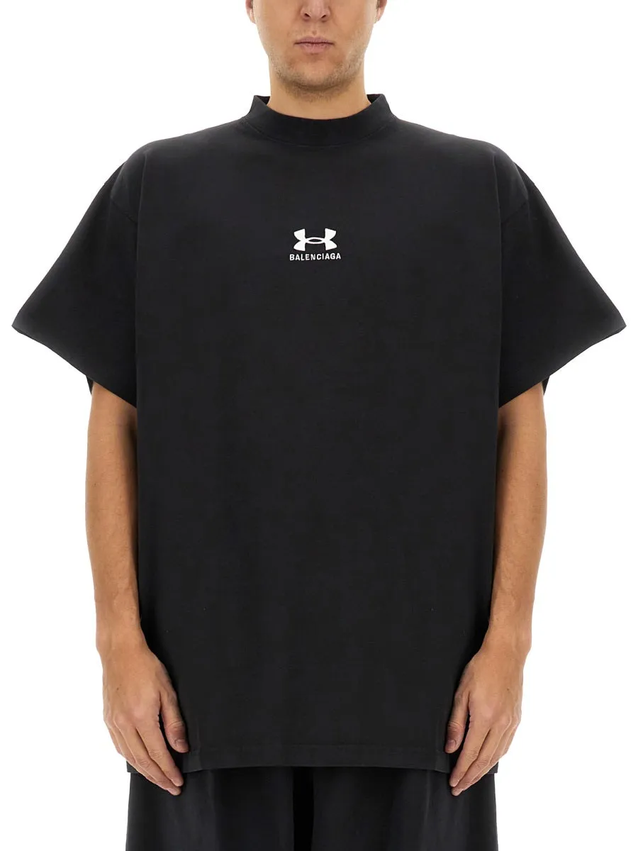 Oversize T-Shirt sold by Wanan Luxury