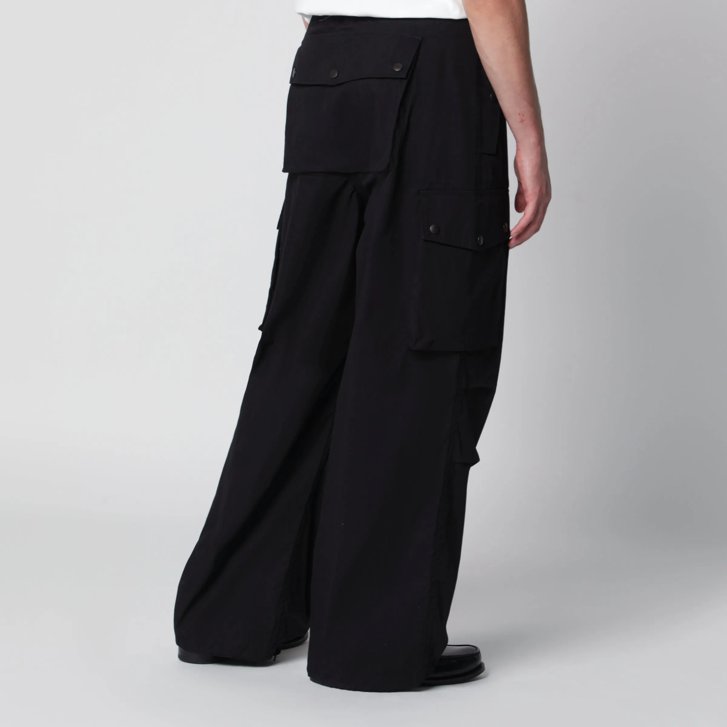 Field Cargo Pants In Cotton-Nylon Oxford Black sold by Wanan Luxury product image thumbnail 2