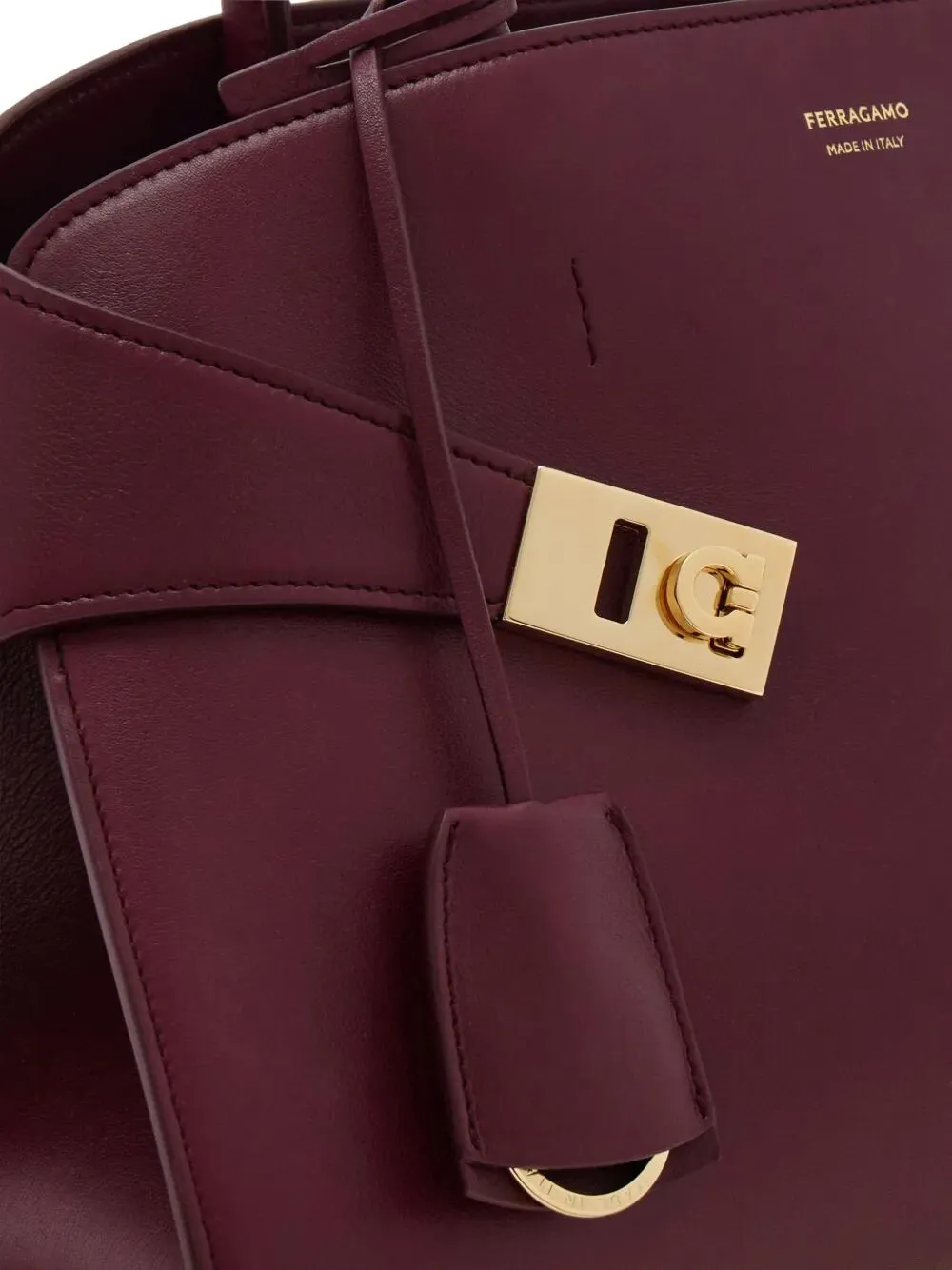 Hug Medium Handbag sold by Wanan Luxury product image thumbnail 3