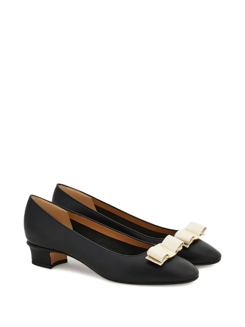 Vara 2.0 Smooth Leather DÉColletÉ sold by Wanan Luxury product image thumbnail 3