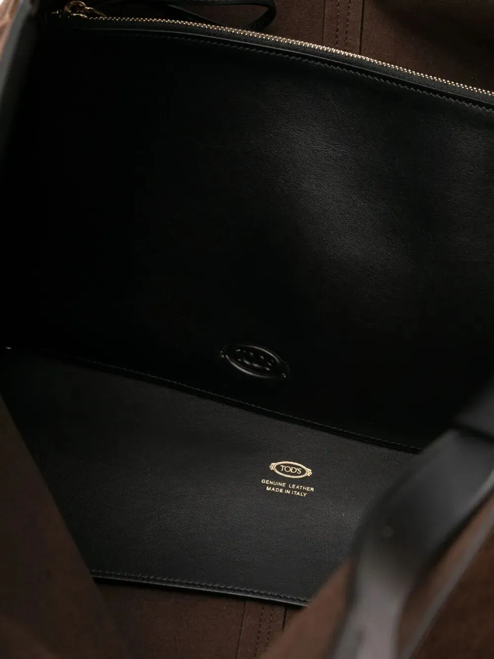 Di Bag Folio Medium In Suede sold by Wanan Luxury product image thumbnail 4