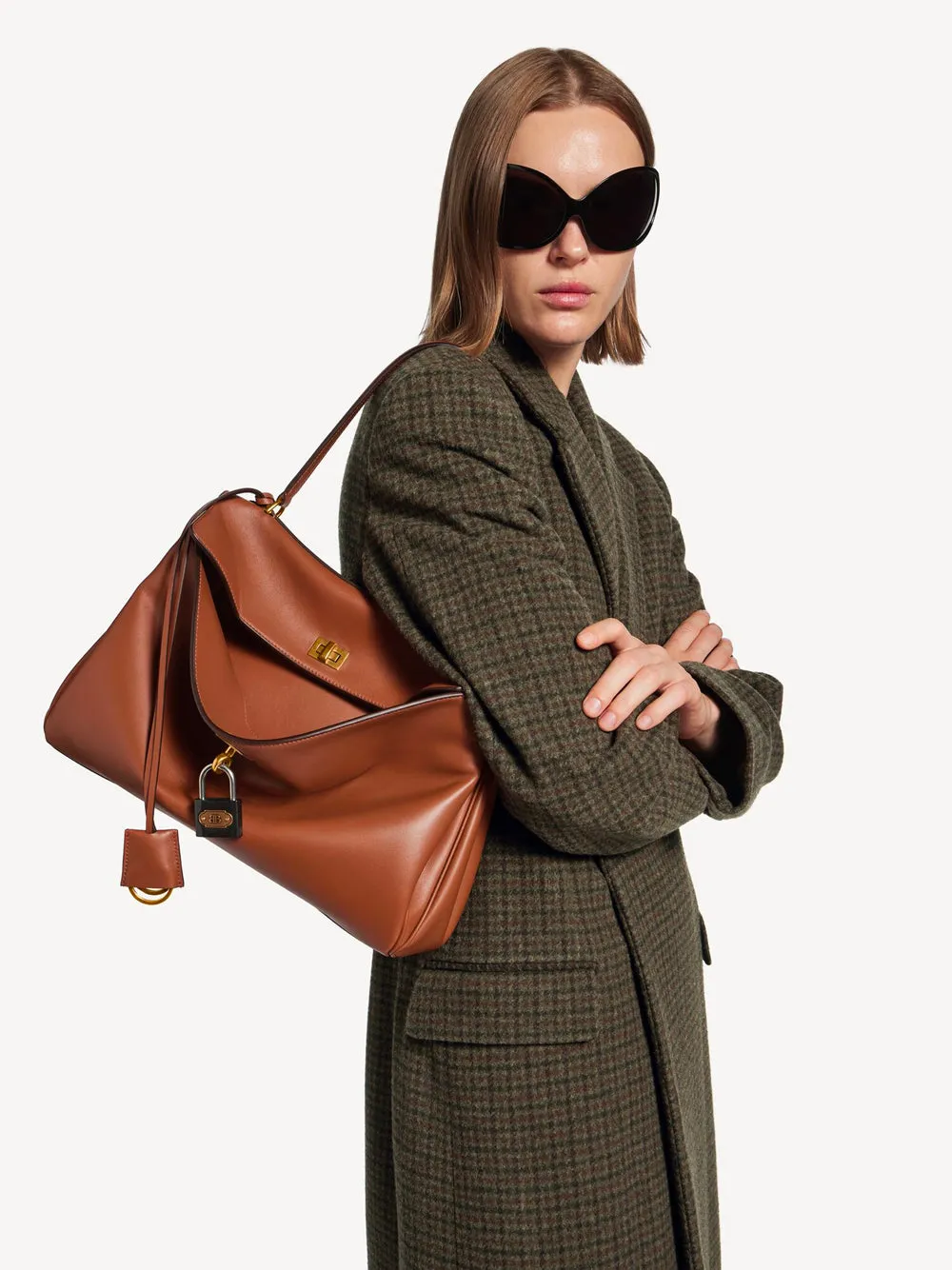 Rodeo Handbag Medium In New Tan sold by Wanan Luxury product image thumbnail 4