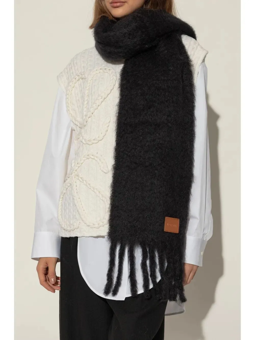 Brushed-Finish Wool Scarf sold by Wanan Luxury product image thumbnail 2