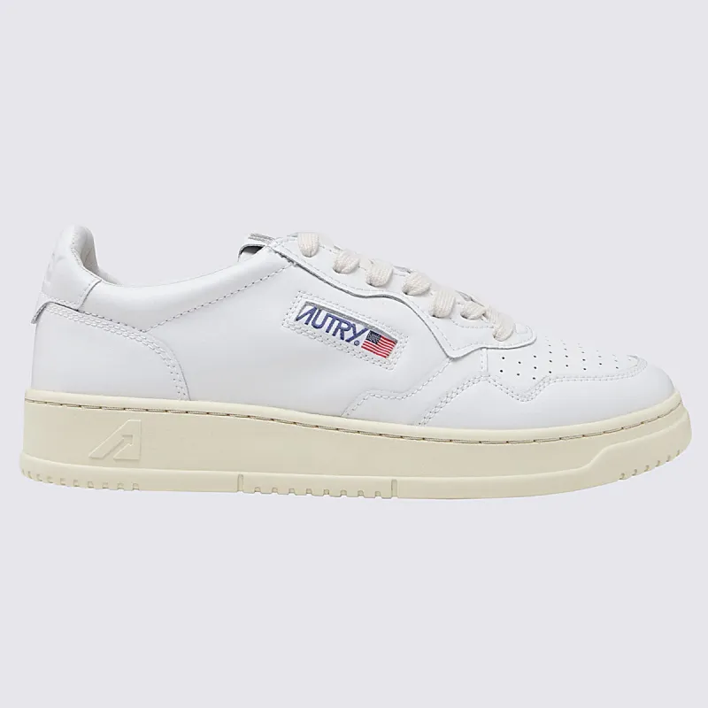 Sneakers White/White made by Autry