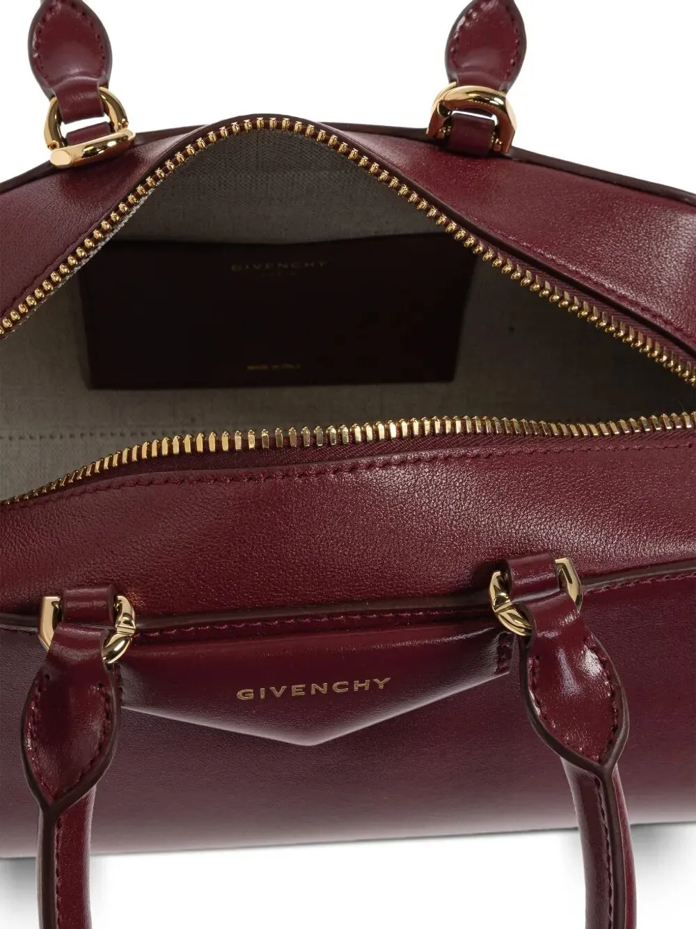 Small Antigona East-West Bag In Box Leather sold by Wanan Luxury product image thumbnail 5