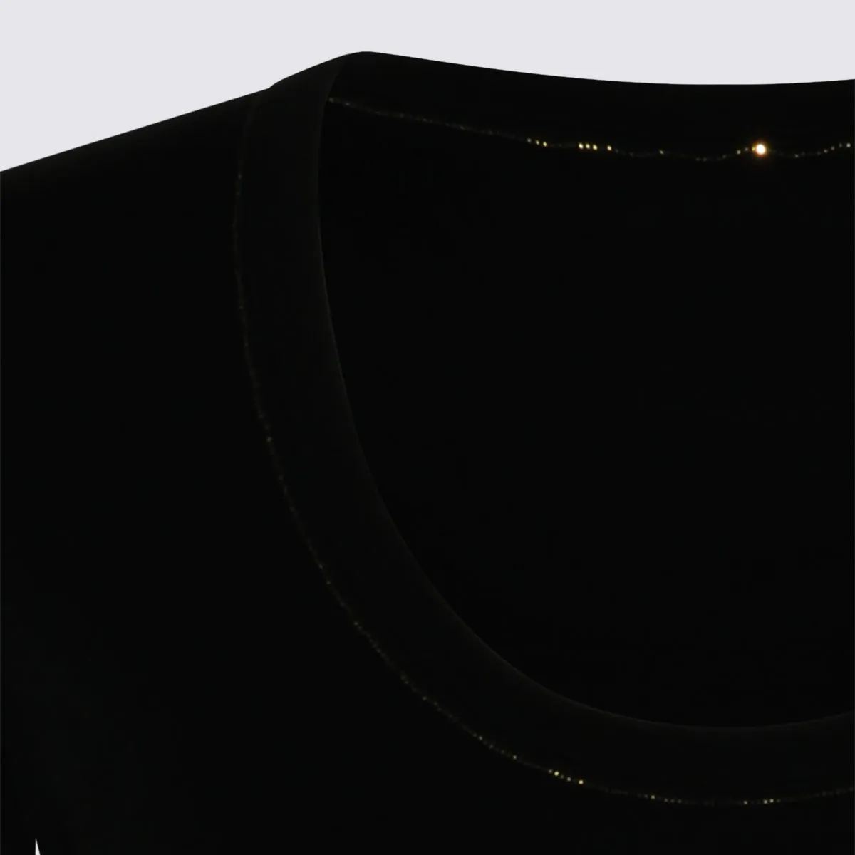 T-Shirts And Polos Scuri sold by Wanan Luxury product image thumbnail 3