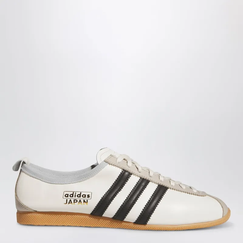 Sneaker Japan Off White / Core Black / Wonder Beige made by Adidas