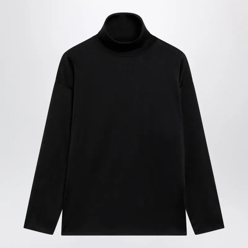 Black Silk Turtleneck Sweater made by Gucci