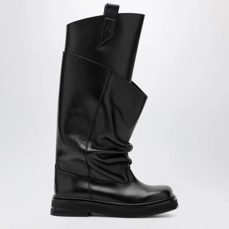 Robin Passeggiata Combat Boots In Black Calf Leather made by The Attico