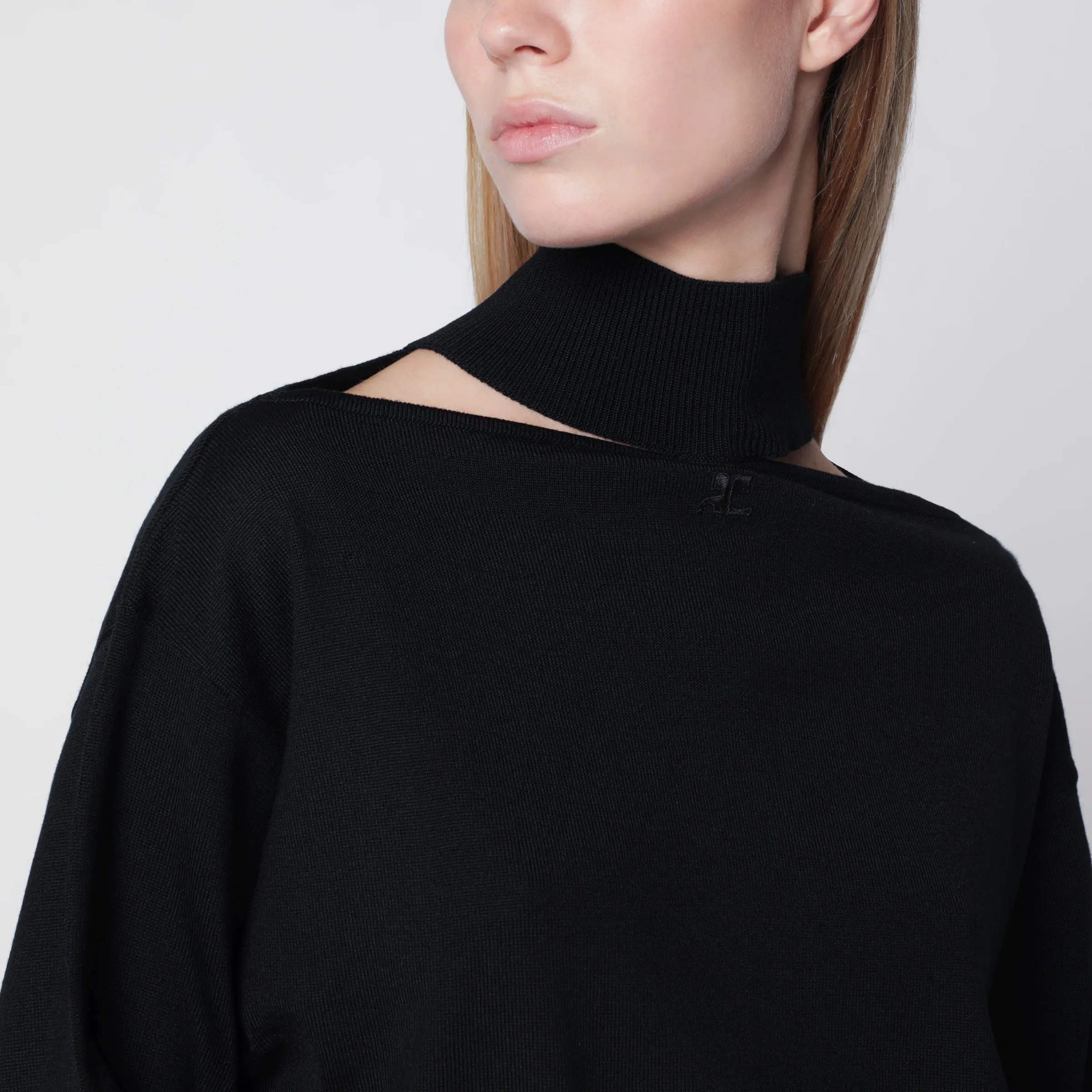 Black Merino Wool Turtleneck Sweater sold by Wanan Luxury product image thumbnail 2