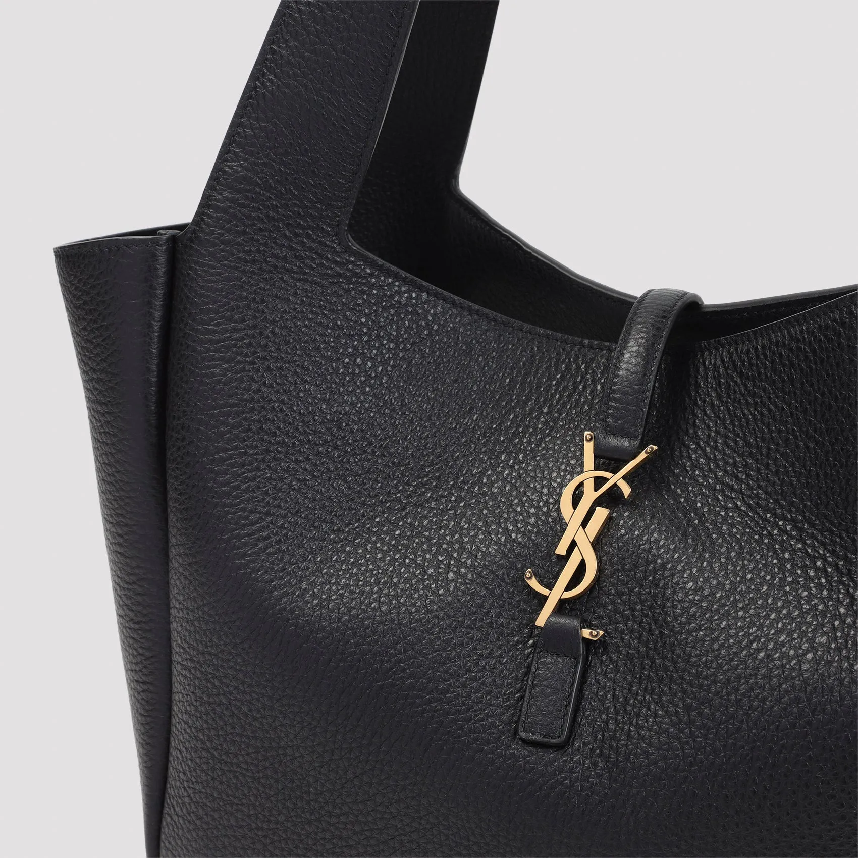 Shoulder Bags Black sold by Wanan Luxury product image thumbnail 4