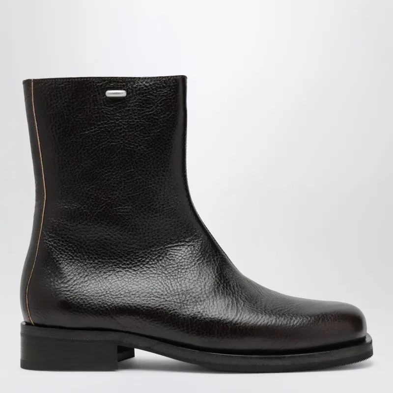 Camion Boot In Italian Leather, Deep Americano made by Our Legacy