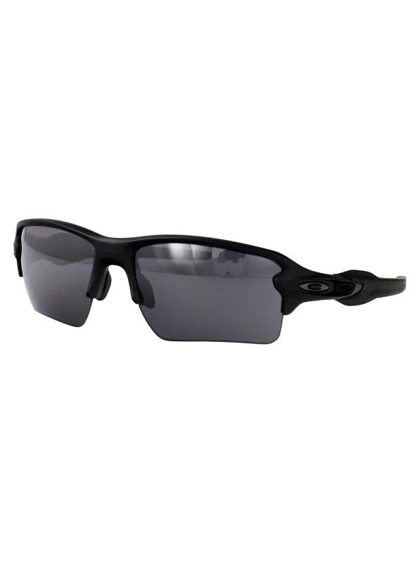 FLAK 2.0 XXL RECTANGULAR Sunglasses made by Oakley