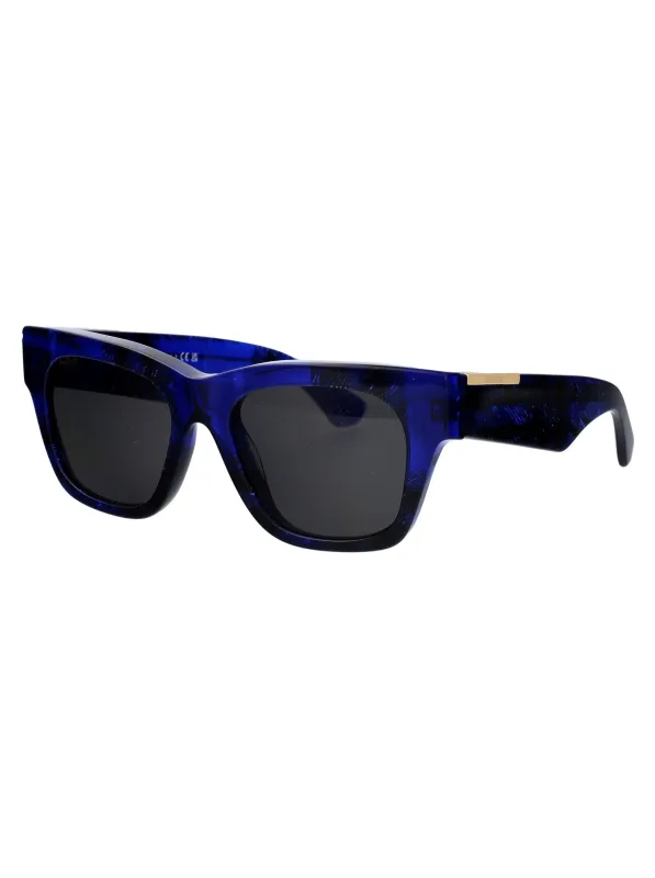 0BE4424 Squared Sunglasses made by Burberry