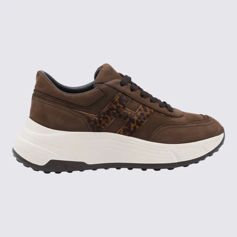 Sneakers Scuri made by Hogan