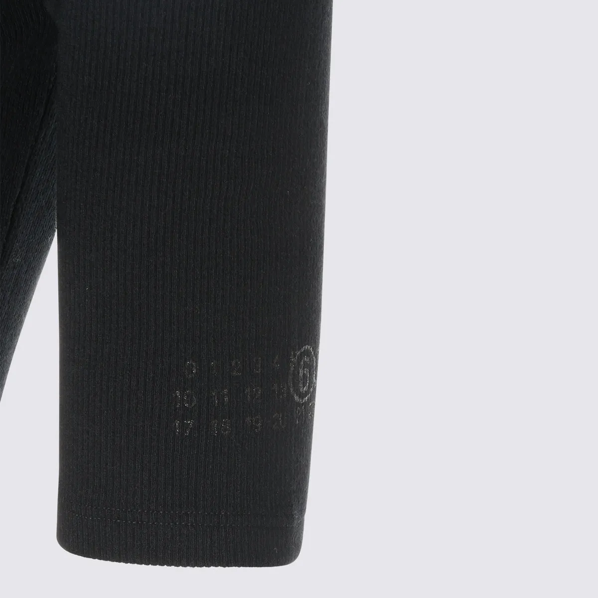Top Black sold by Wanan Luxury product image thumbnail 4