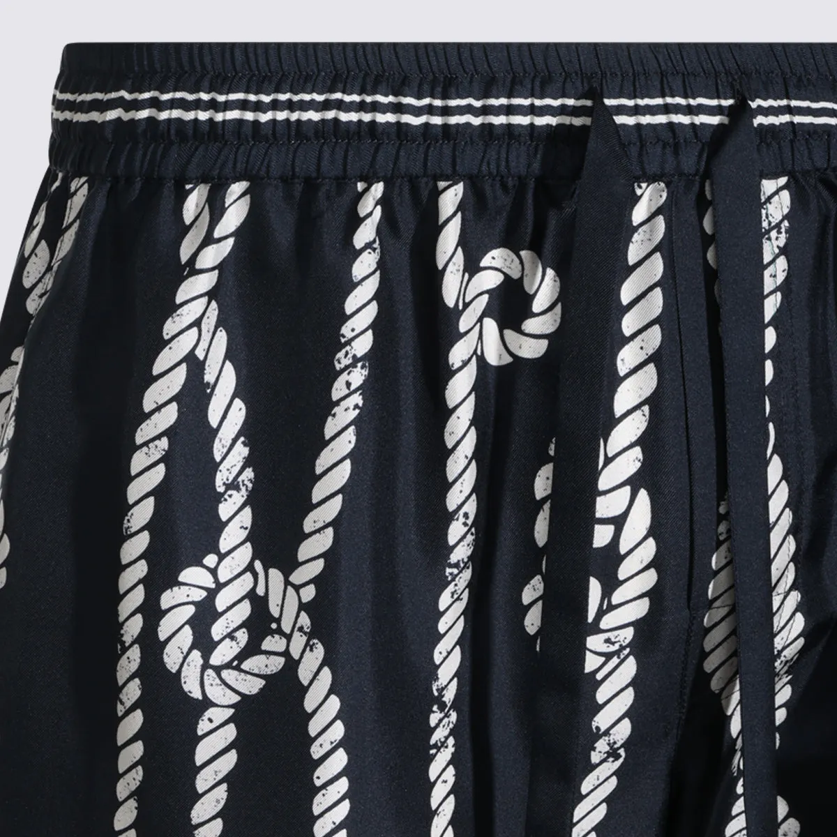 Shorts Navy sold by Wanan Luxury product image thumbnail 3