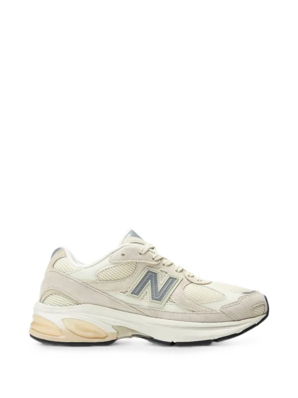 2010 Sneakers made by New Balance