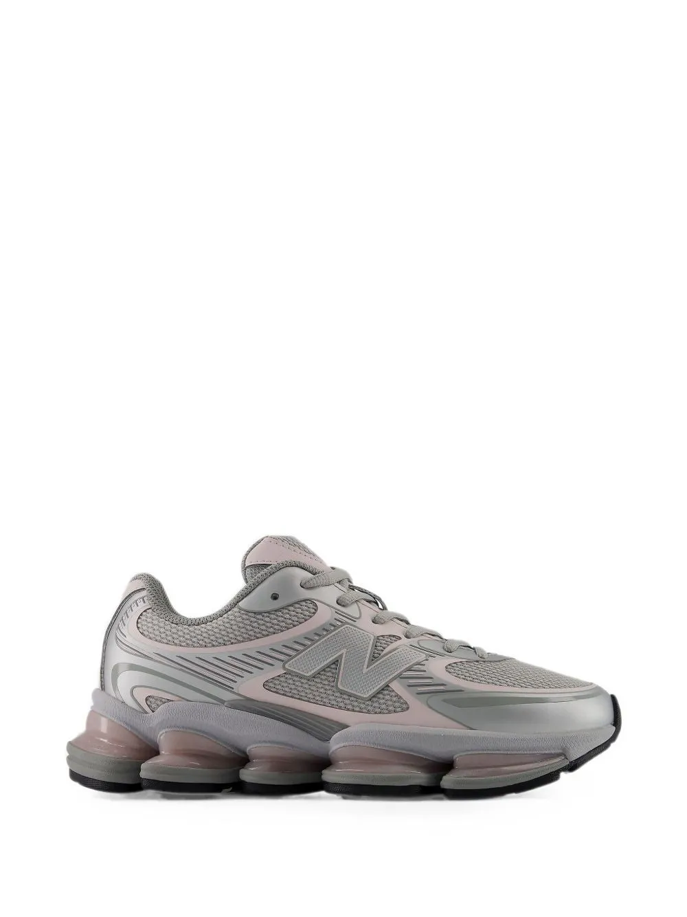2000 Sneakers sold by Wanan Luxury