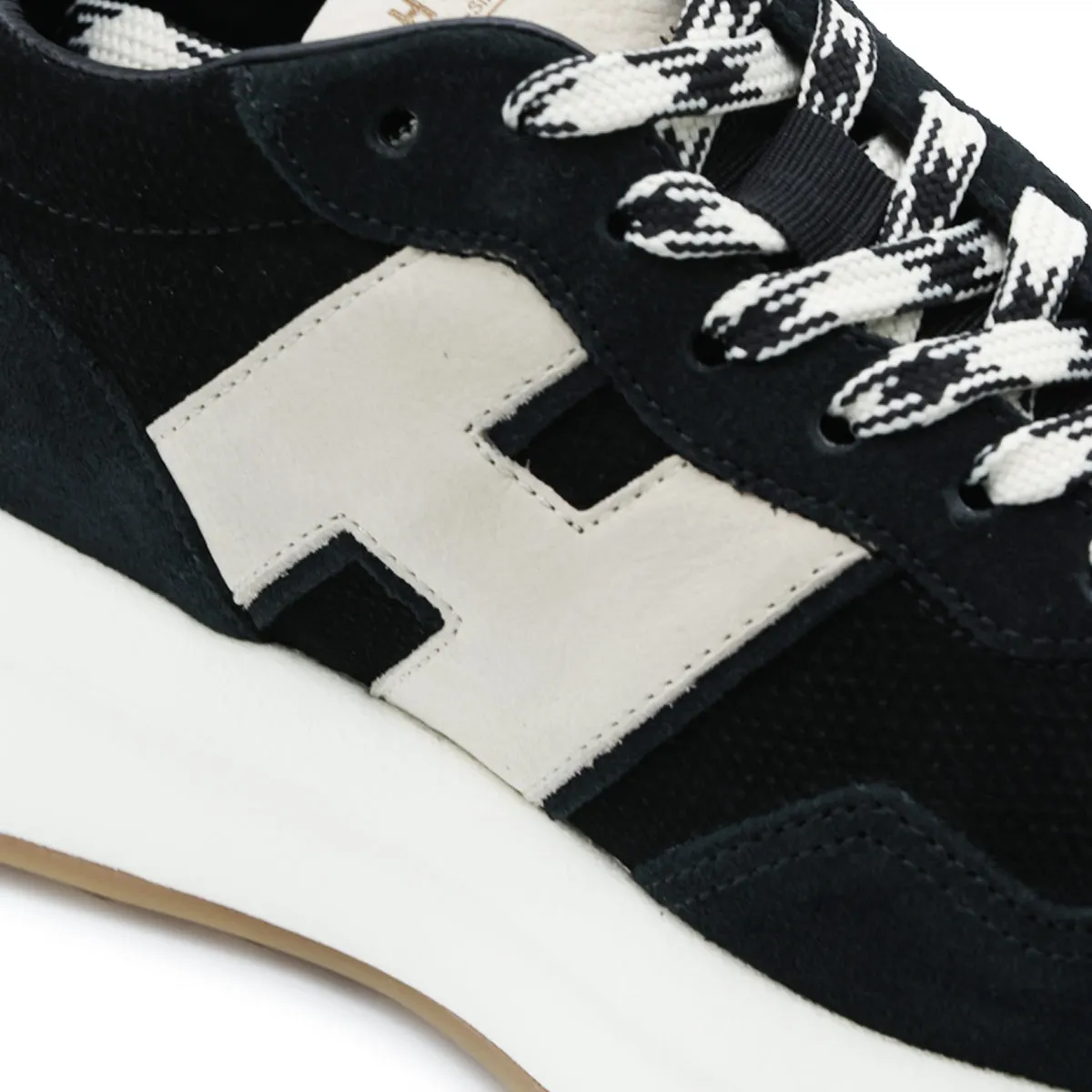 Sneakers Nero sold by Wanan Luxury product image thumbnail 3