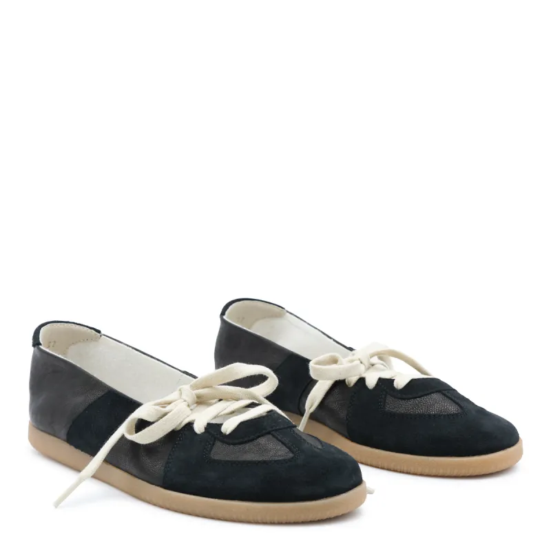Flat Shoes Black made by Maison Margiela